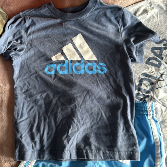 Adidas Boys Set - Picture 3 of 5